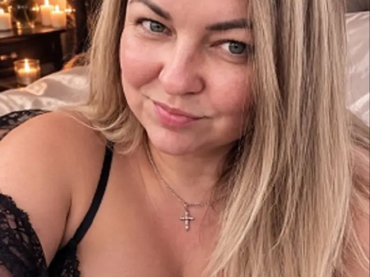 MilaStar99 live webcam