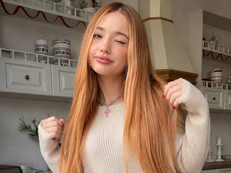 ShyLizz live webcam