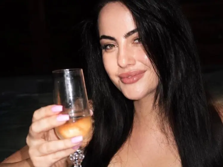 ViolaKiss live webcam
