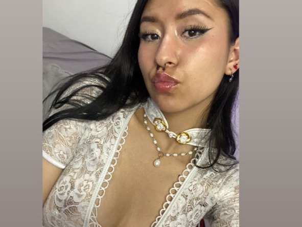 Chloe-Desire23 live webcam profiel foto