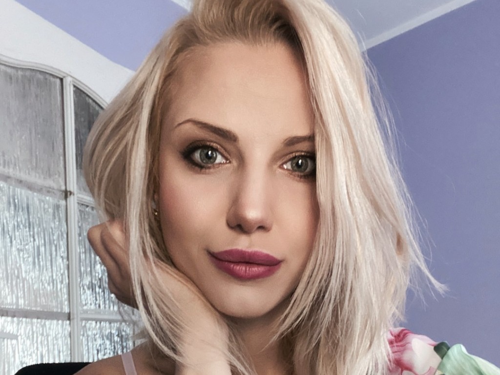 lilith19 live webcam